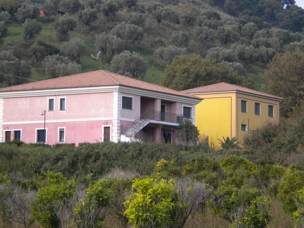 Tenuta Agrituristica Castellesi * Squillace