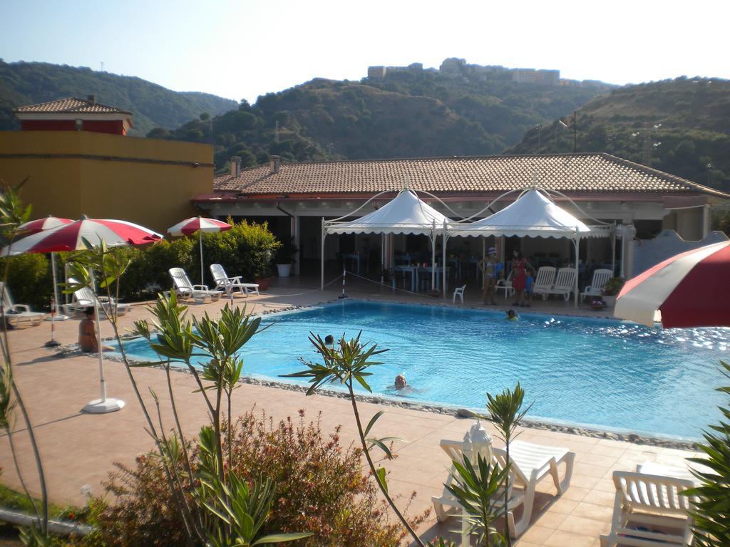 Tenuta Agrituristica Castellesi * Squillace